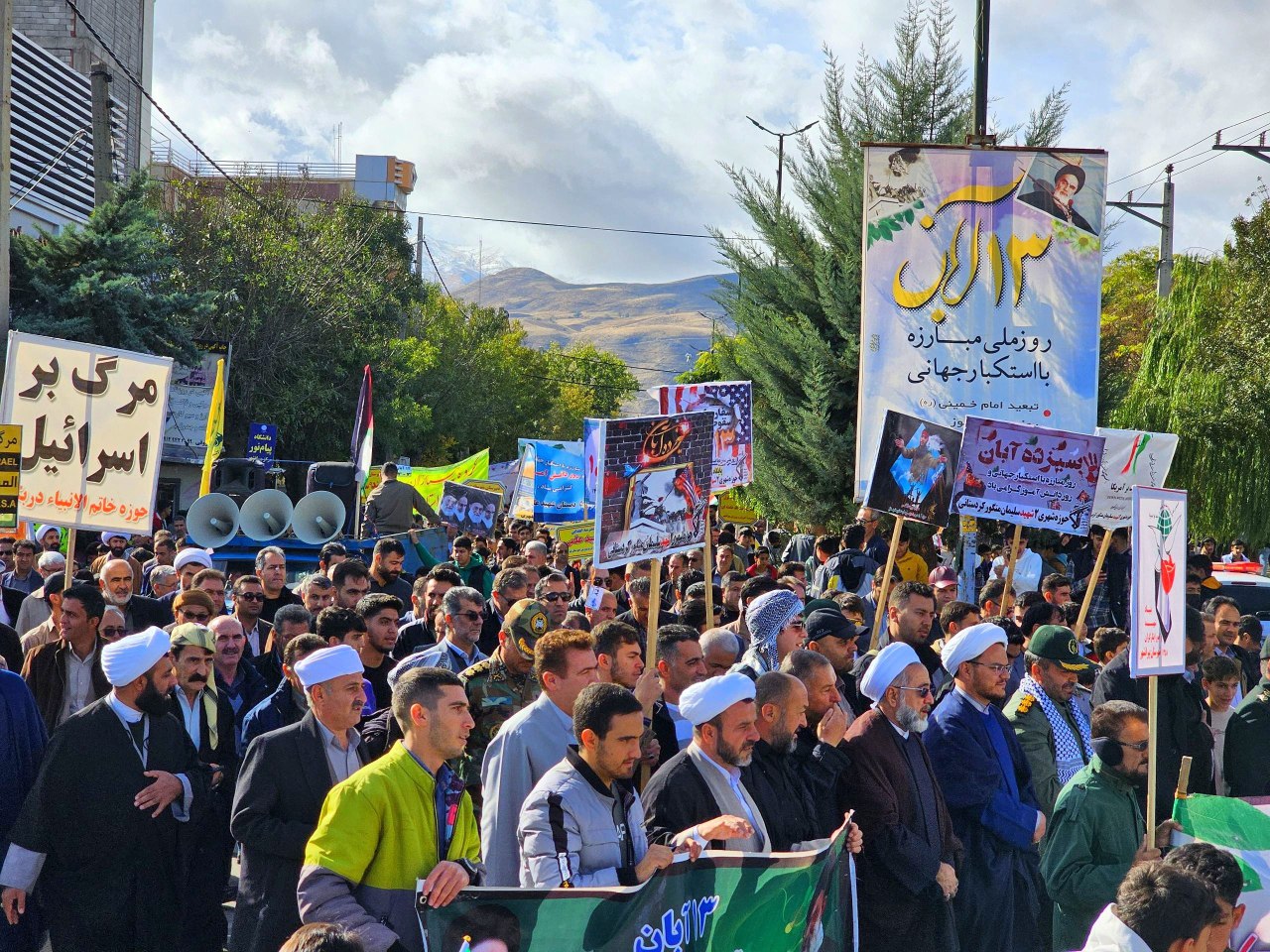 راهپیمایی ۱۳آبان پاسخی قاطع به دشمنان